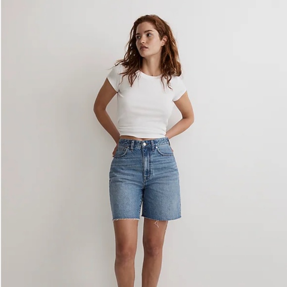 Madewell Pants - Madewell Curvy Baggy Jean Shorts in Crestford Wash